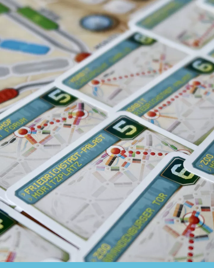 Jeu De Société Les Aventuriers Du Rail : Berlin - Neuf, à Partir De 8 Ans, 2 Joueurs Minimum, édition Days Of Wonder